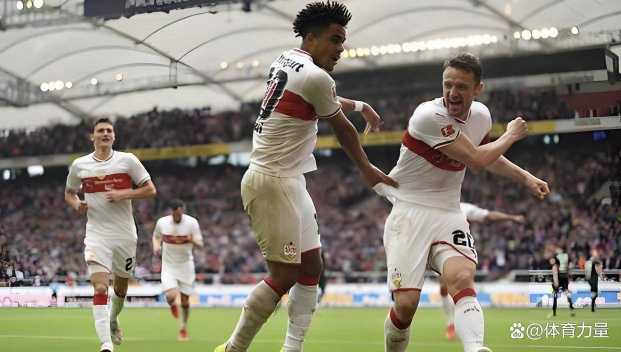 法甲国际比赛日再迎强敌，费耶诺德绝杀压哨，主帅态度：话题不断，赛季目标并未改变的简单介绍