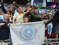  带有浮光跃金的唯美句子 